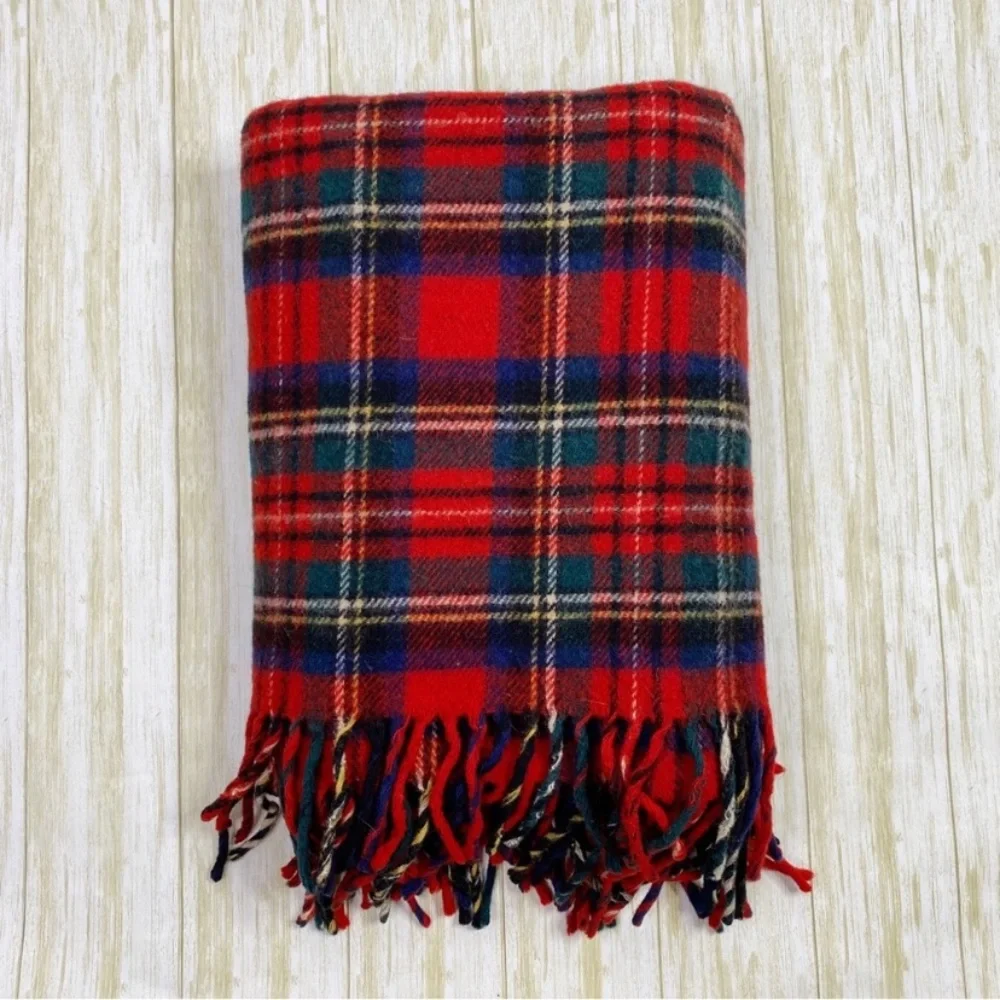 Pendleton Red Blue & Green Plaid 100% Wool Fringe Blanket